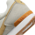 Nike Venture Runner Sneaker Herren - COCONUT MILK/SANDED GOLD-MAGMA ORAN - Größe 9